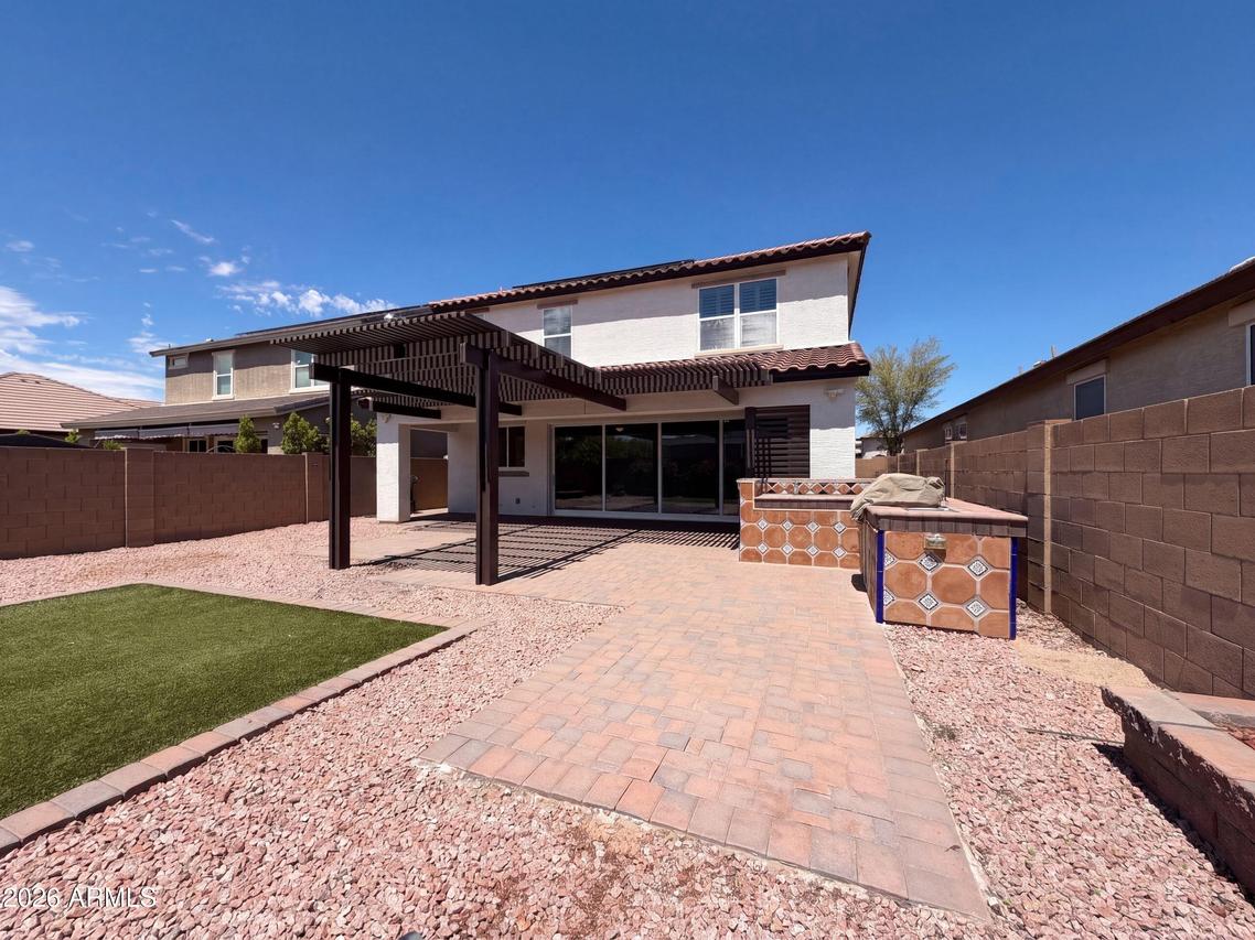 841 E Gary Ln., Phoenix, AZ 85042
