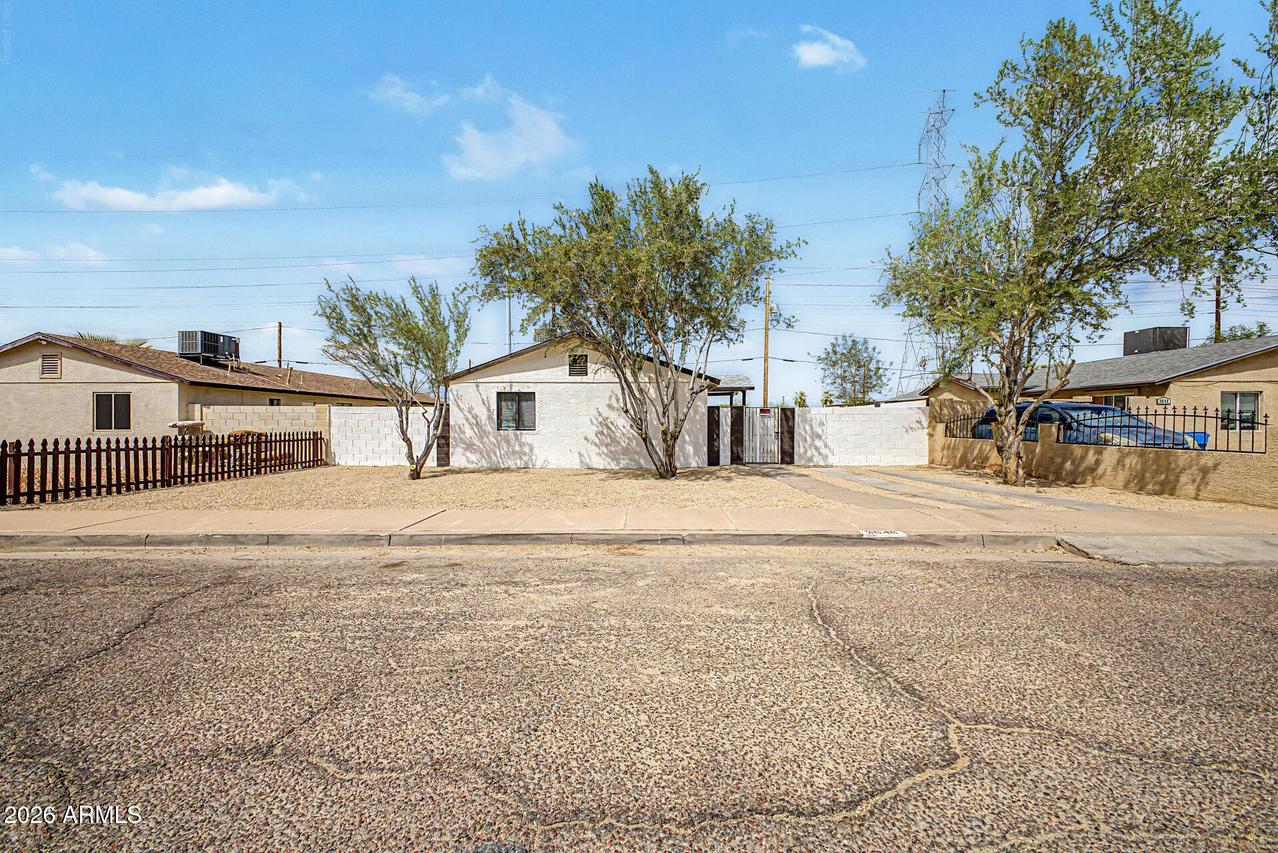 3646 W Hadley St., Phoenix, AZ 85009