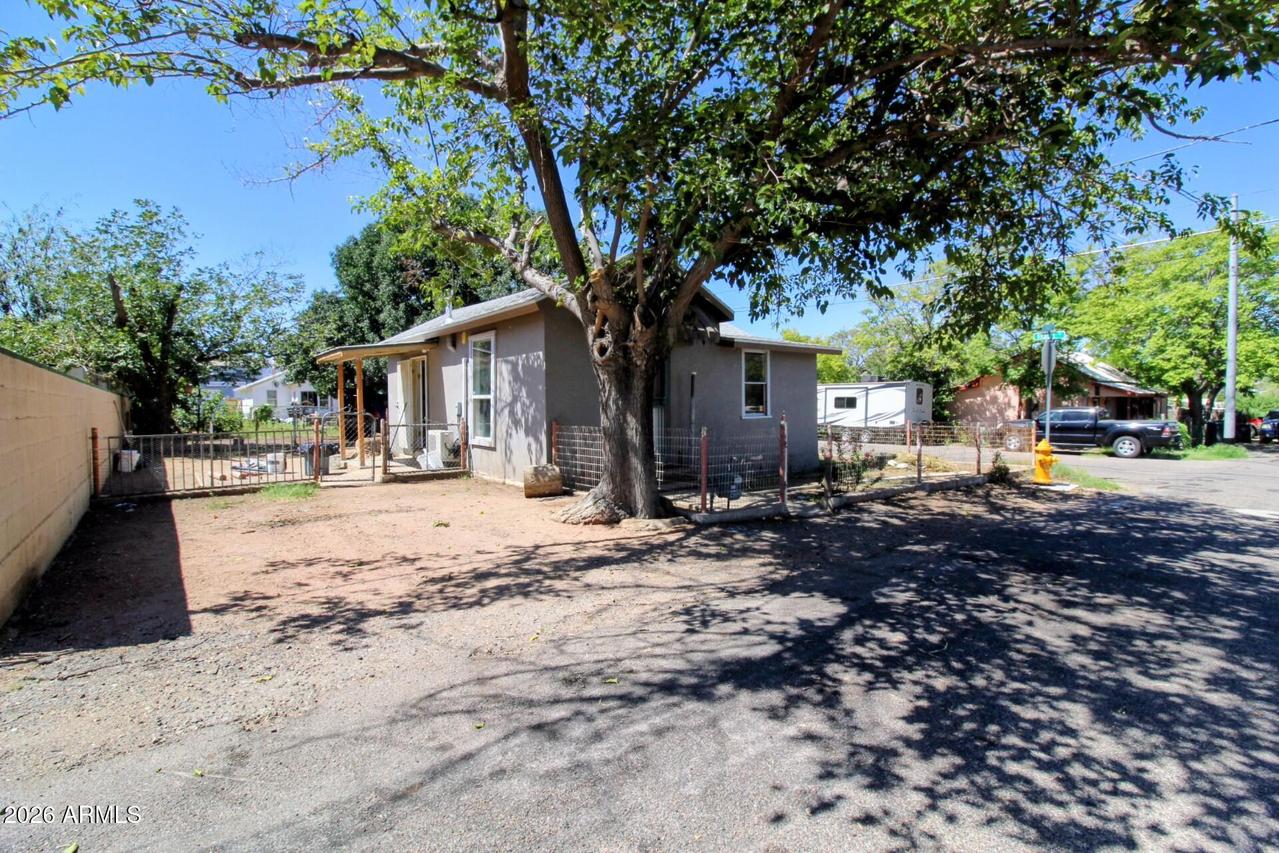 5528 S Glendale Ave., Globe, AZ 85501