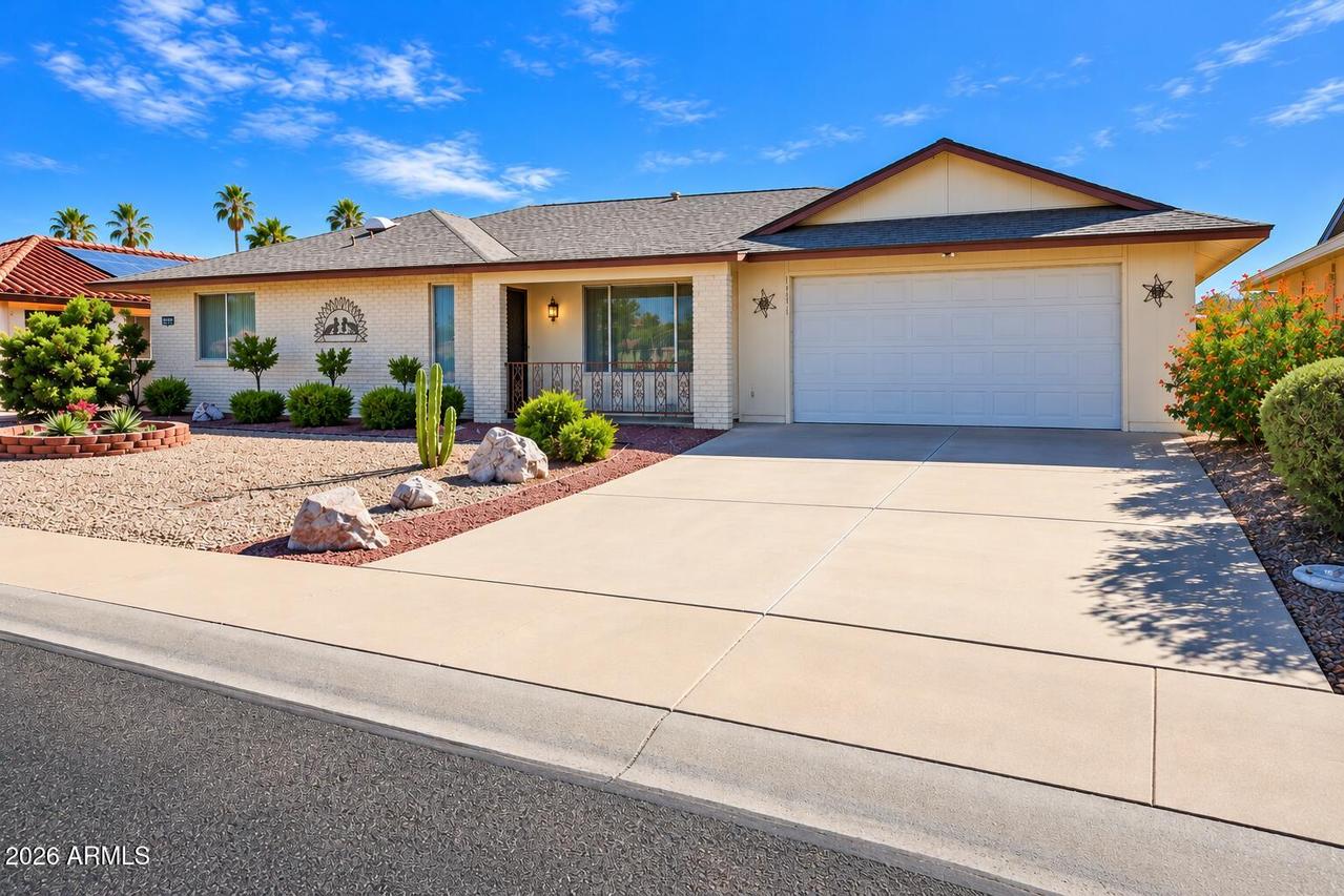 19441 N 99th Dr., Sun City, AZ 85373