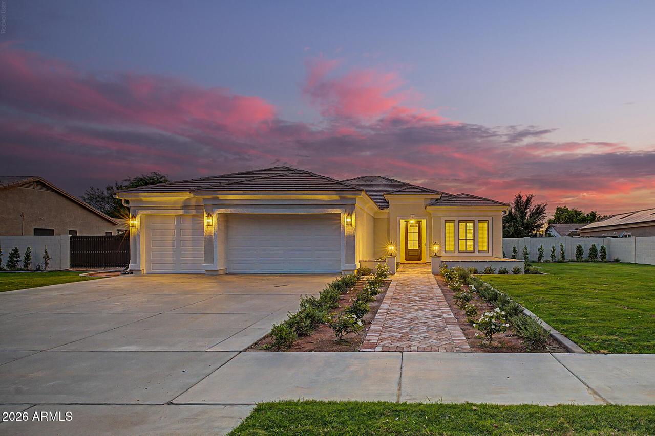 20826 S Hadrian Way, Queen Creek, AZ 85142