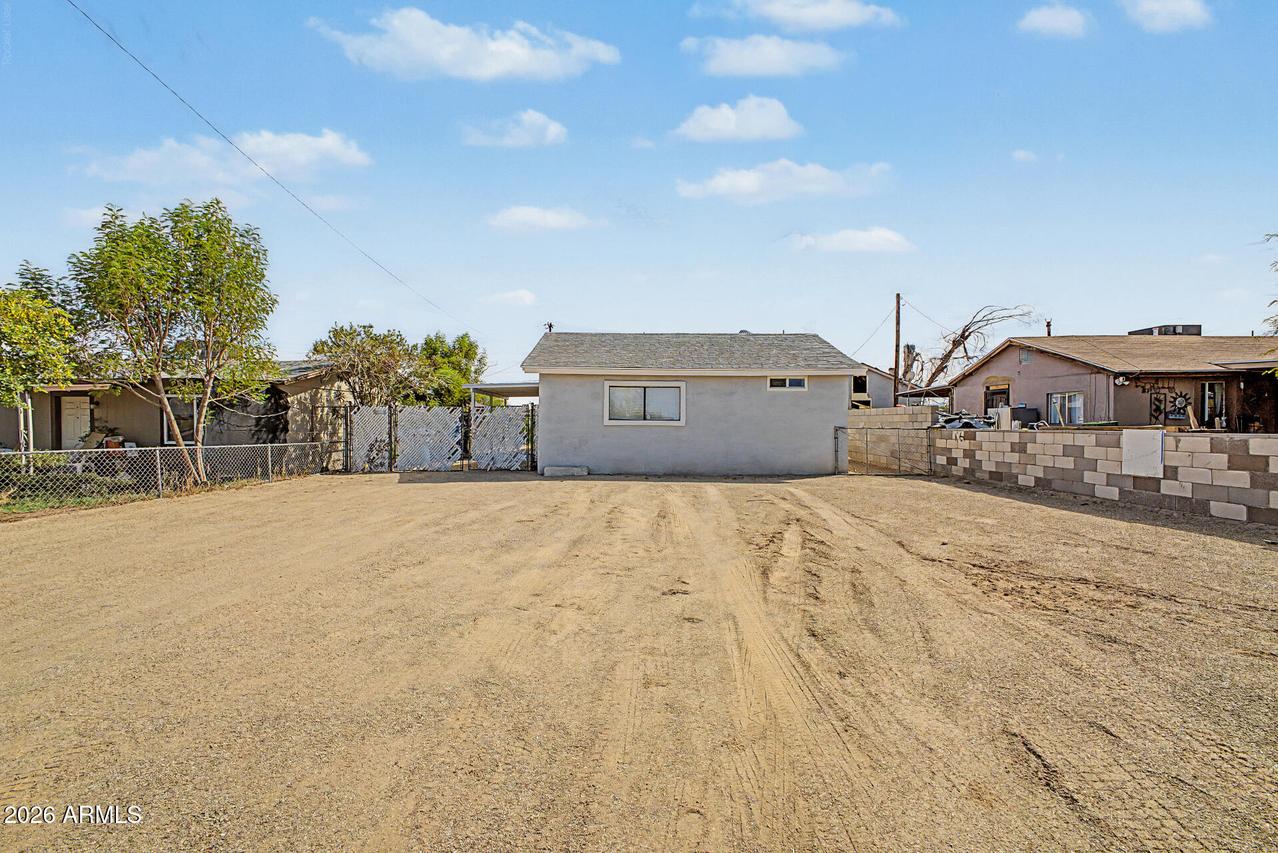 2425 W Papago St., Phoenix, AZ 85009