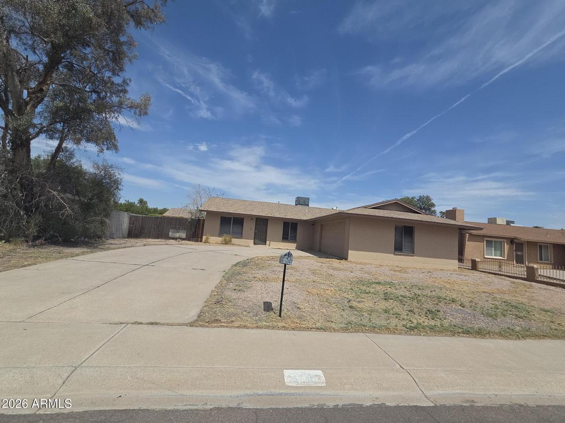 3740 W Redfield Rd., Phoenix, AZ 85053