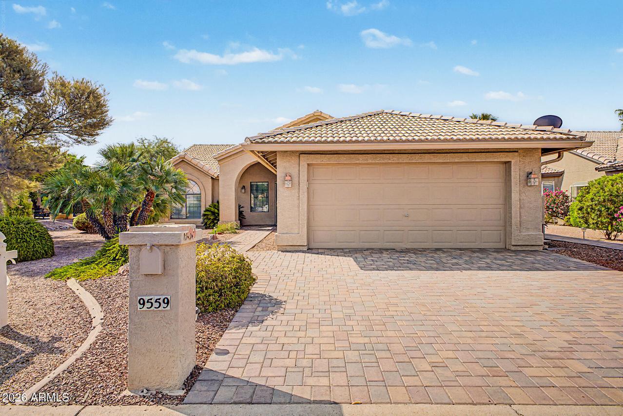 9559 E Sunburst Dr., Sun Lakes, AZ 85248