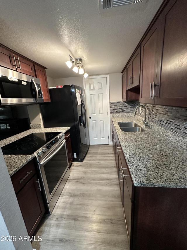 4056 W Palomino Rd., Phoenix, AZ 85019