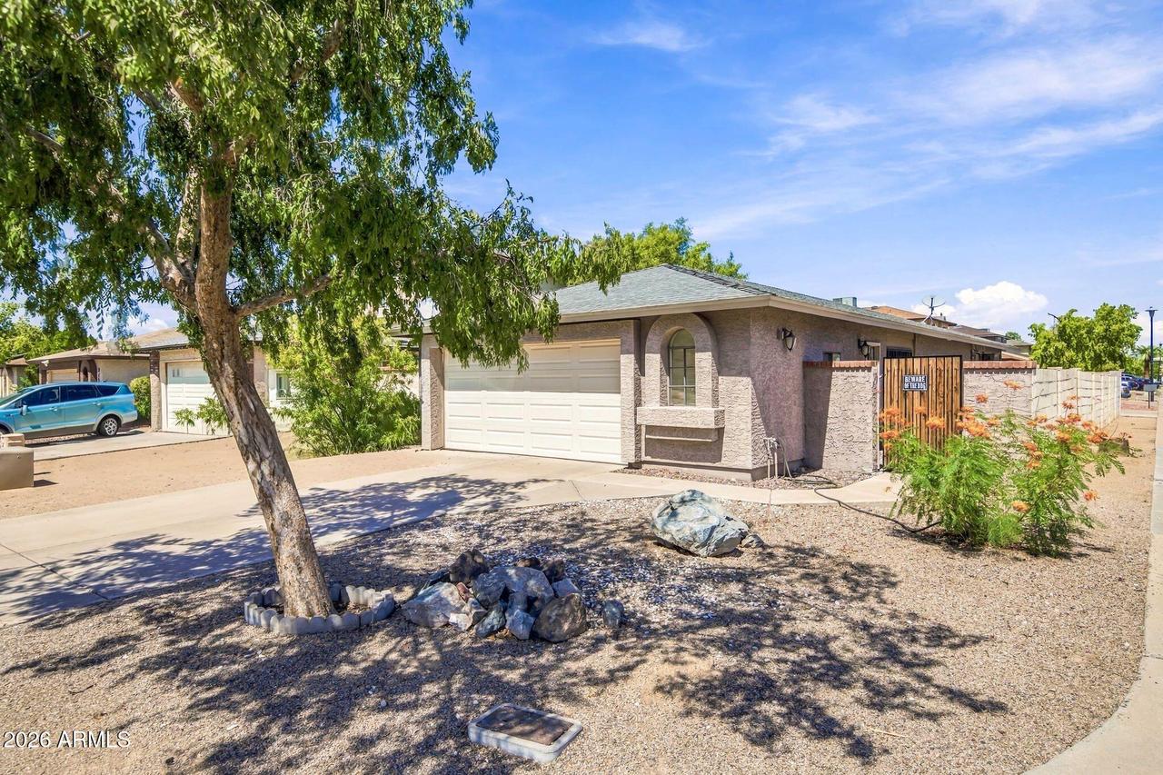 3704 W Villa Maria Dr., Glendale, AZ 85308