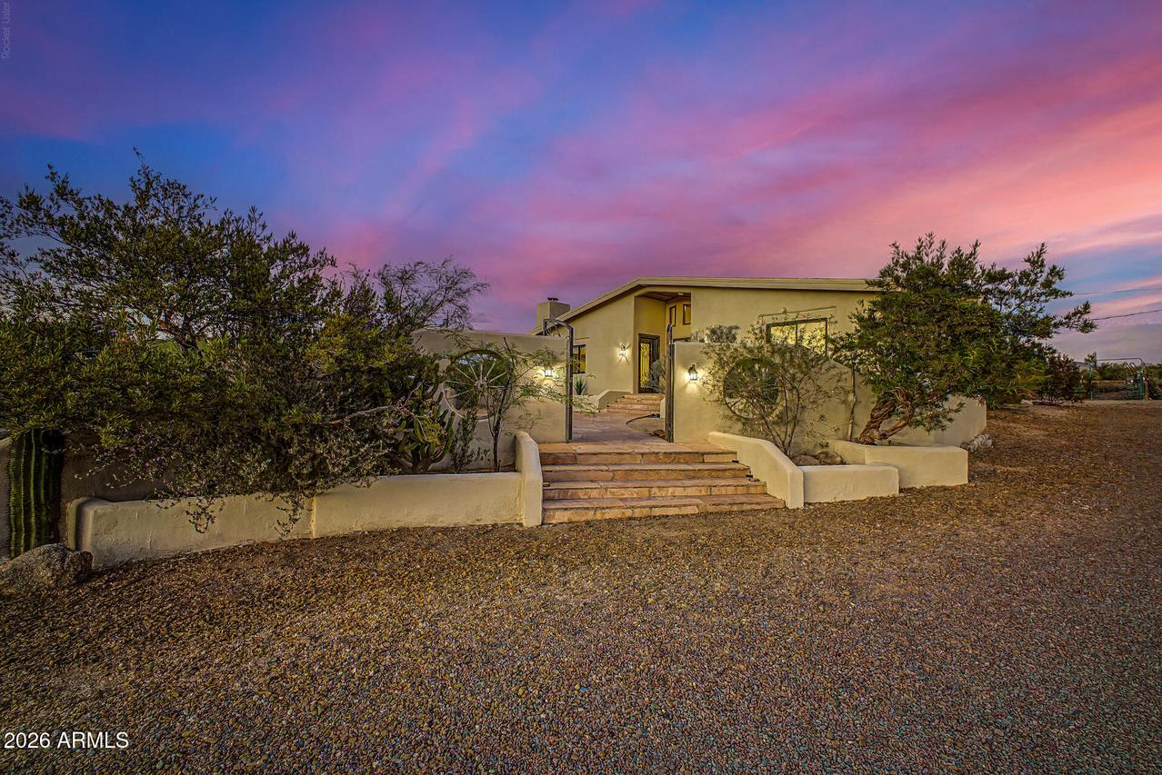 50031 N 27th Ave., New River, AZ 85087