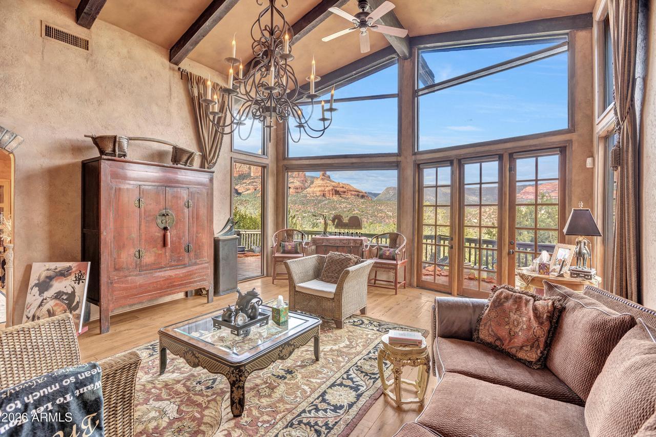 260 Ridge Rd., Sedona, AZ 86336