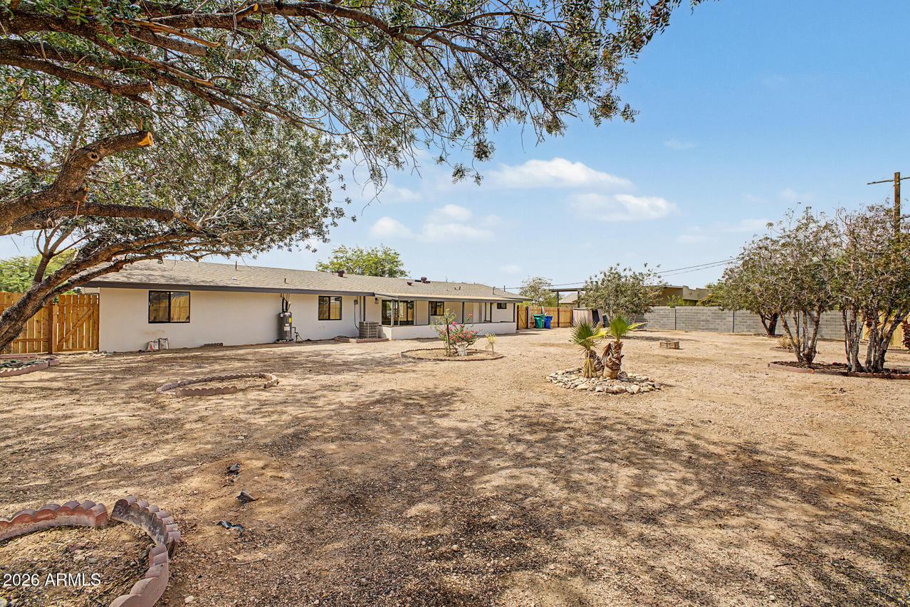 6416 E Holiday Dr., Mesa, AZ 85215