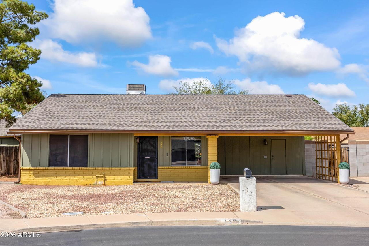 1334 S Alamo Cir., Mesa, AZ 85204