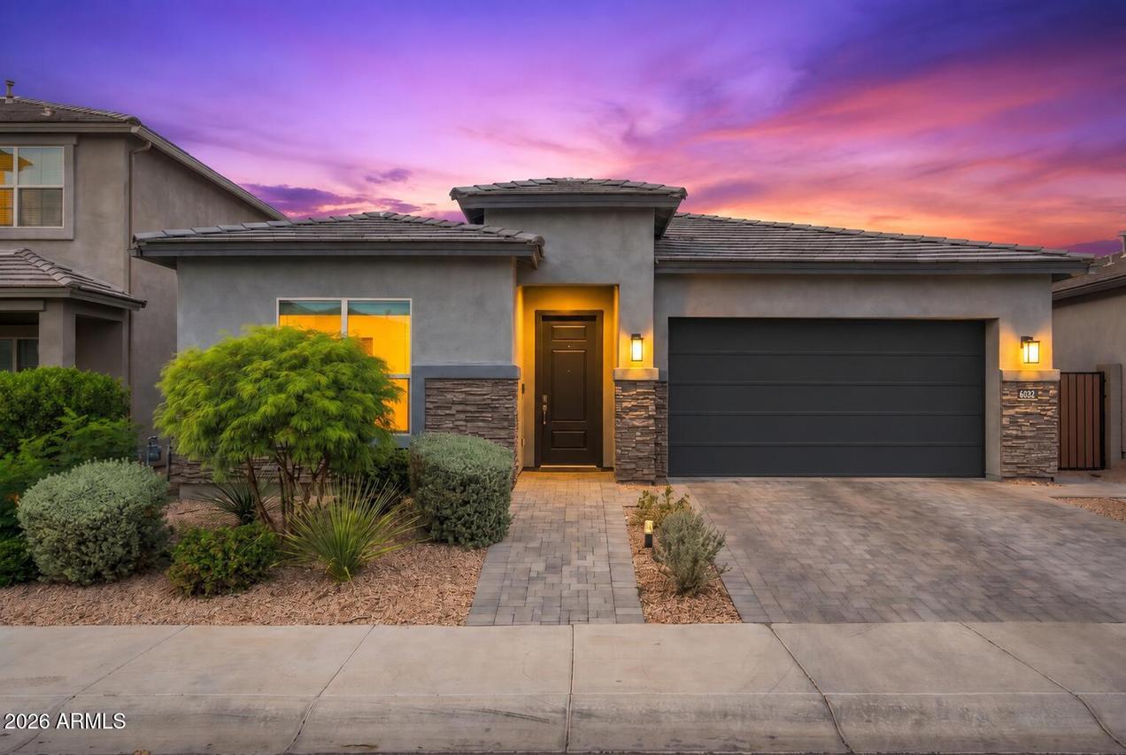 6032 E Lone Cactus Dr., Phoenix, AZ 85054