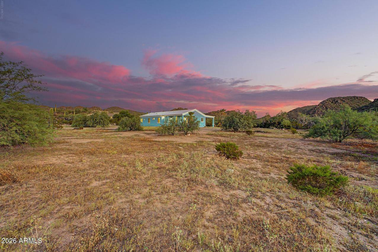 2171 W Running Deer Dr., Queen Valley, AZ 85118