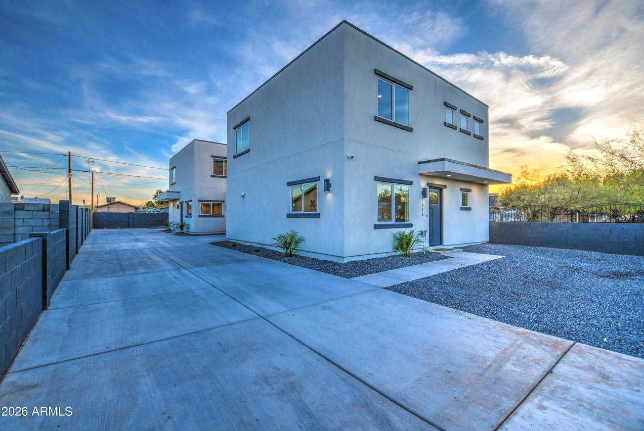 1315 W Cocopah St., Phoenix, AZ 85007