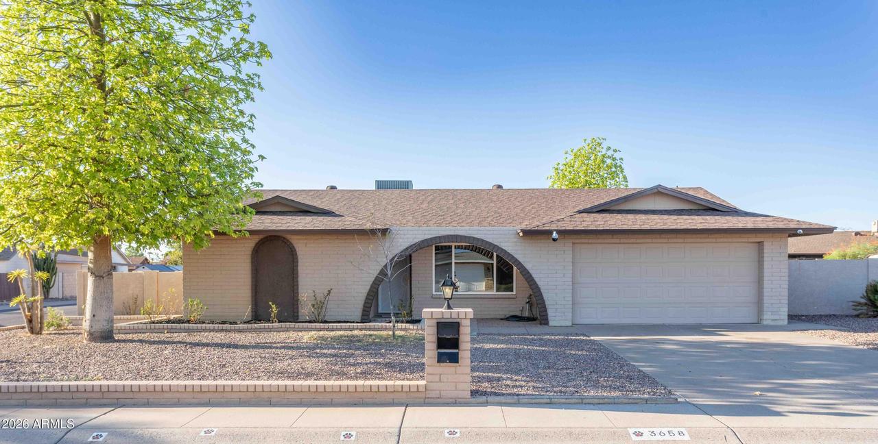 3658 W Aire Libre Ave., Phoenix, AZ 85053