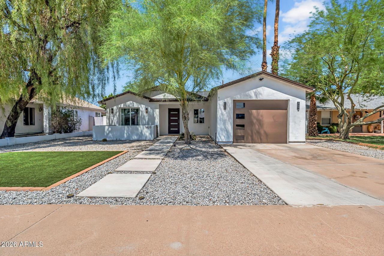 1420 E Weldon Ave., Phoenix, AZ 85014