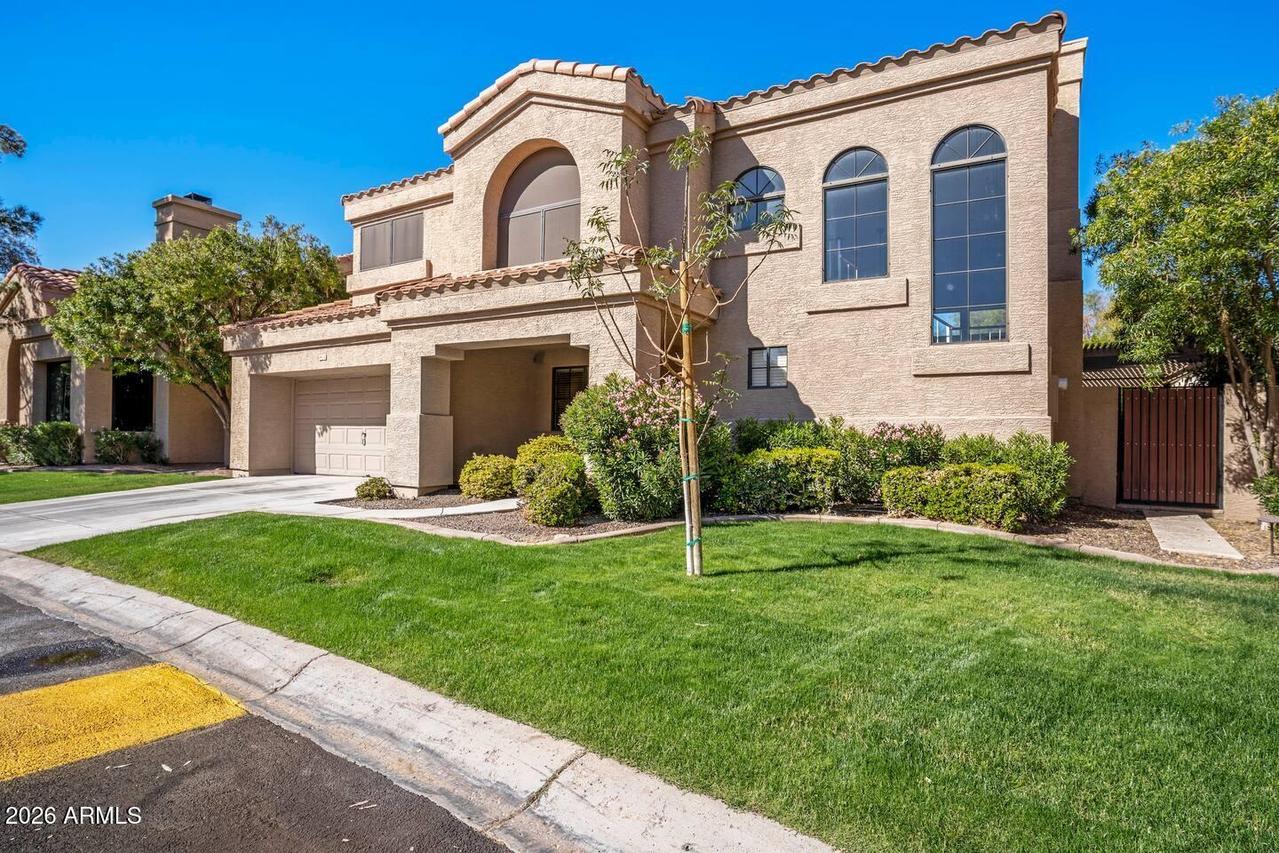 40 W Sarah Ln., Tempe, AZ 85284