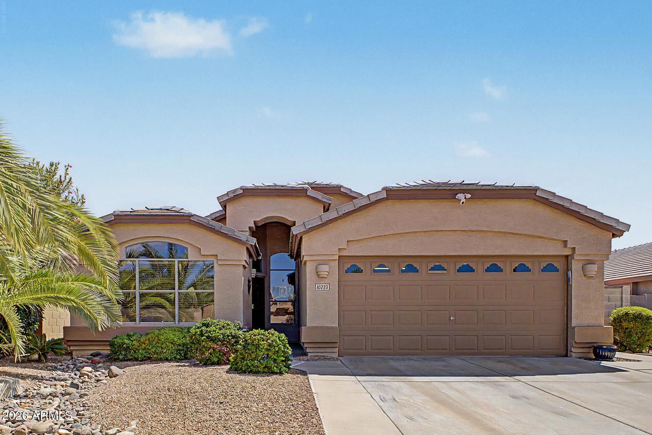 10233 W Daley Ln., Peoria, AZ 85383