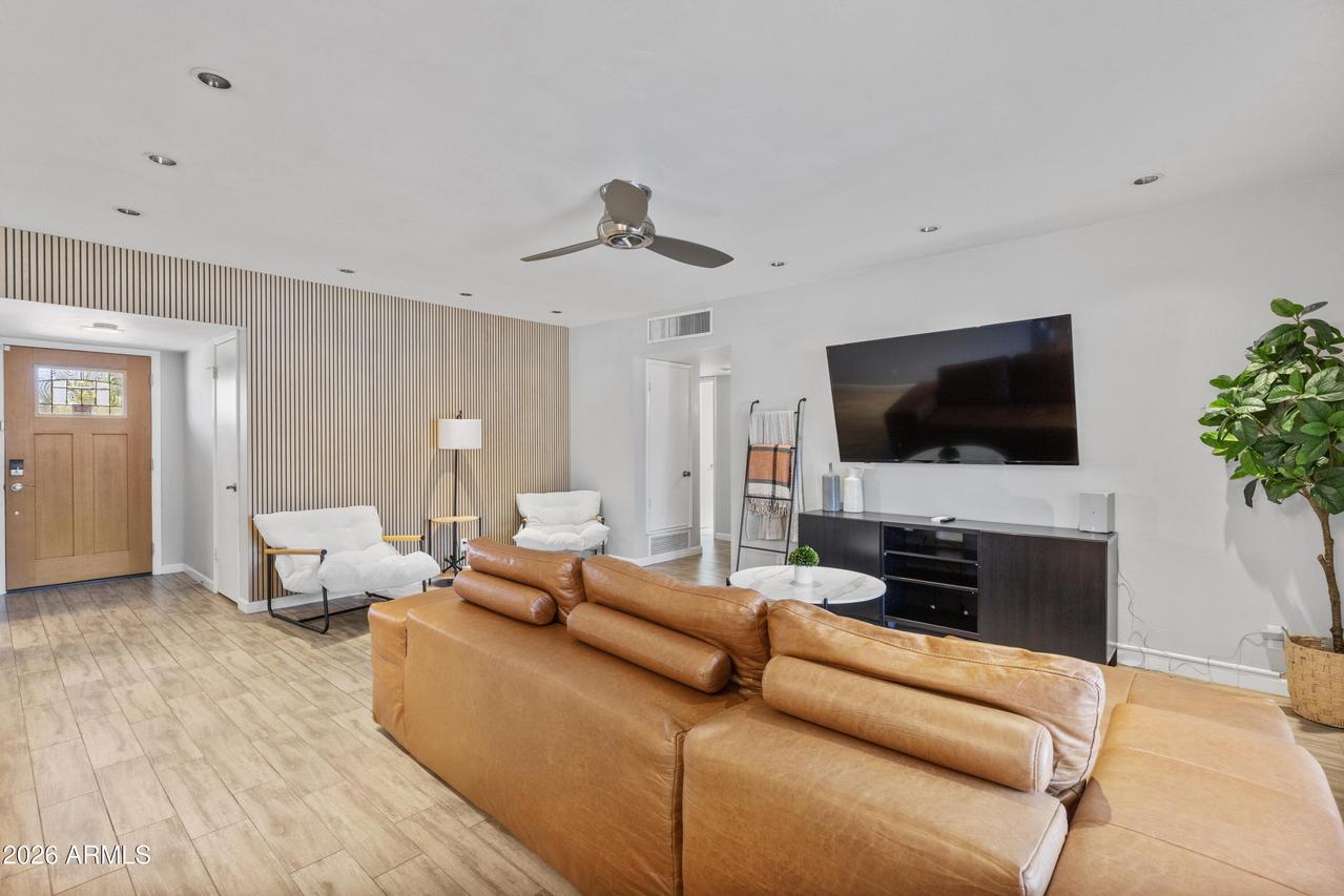 6836 E Cheery Lynn Rd., Scottsdale, AZ 85251