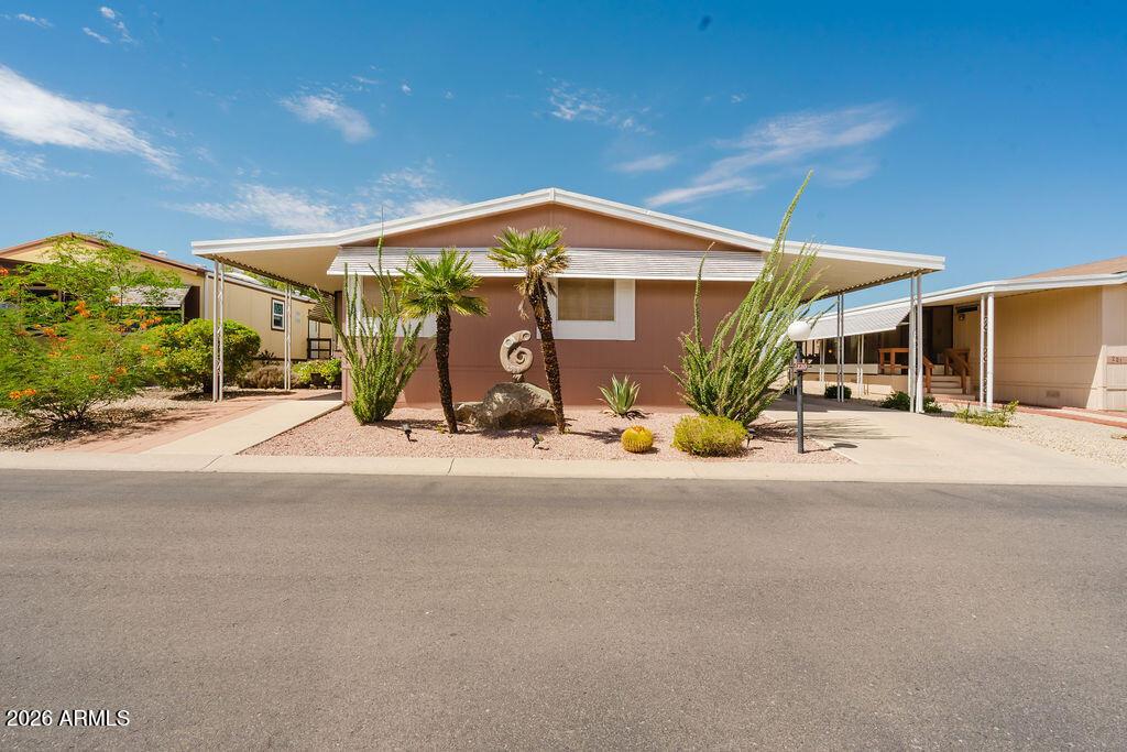 2233 E Behrend Dr. #220, Phoenix, AZ 85024