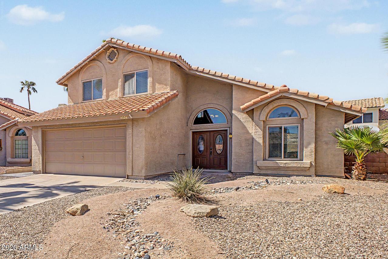 4224 E Amberwood Dr., Phoenix, AZ 85048