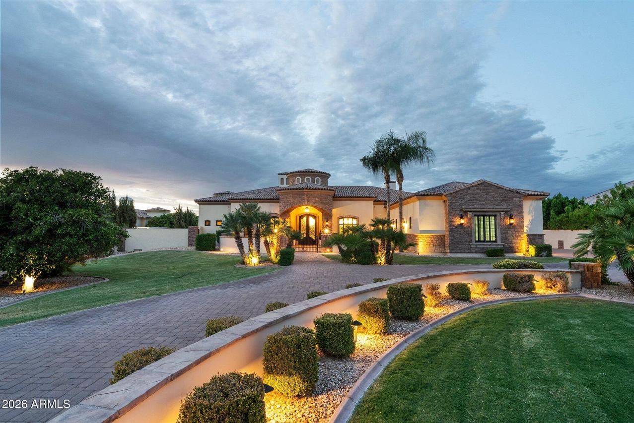 3750 E Juniper Cir., Mesa, AZ 85205