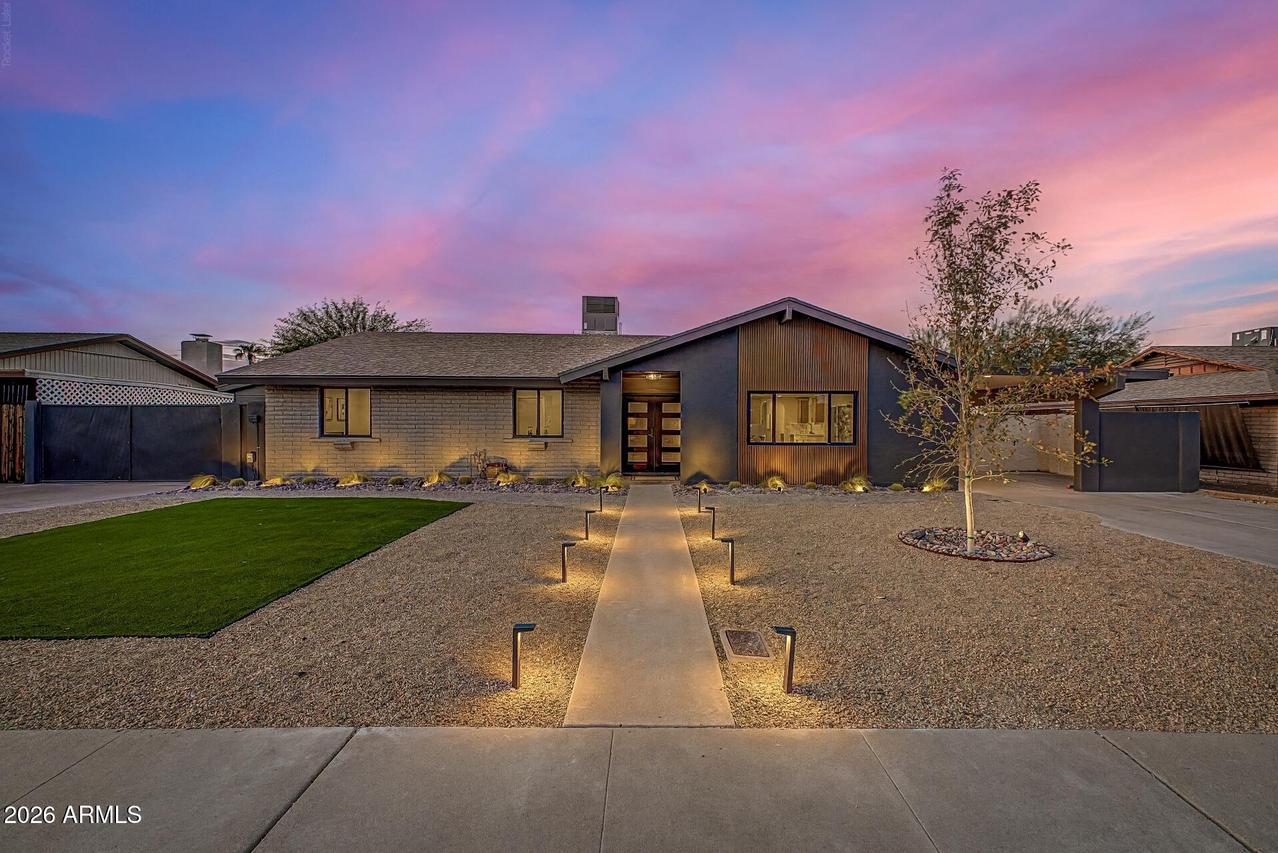 2808 E Lupine Ave., Phoenix, AZ 85028
