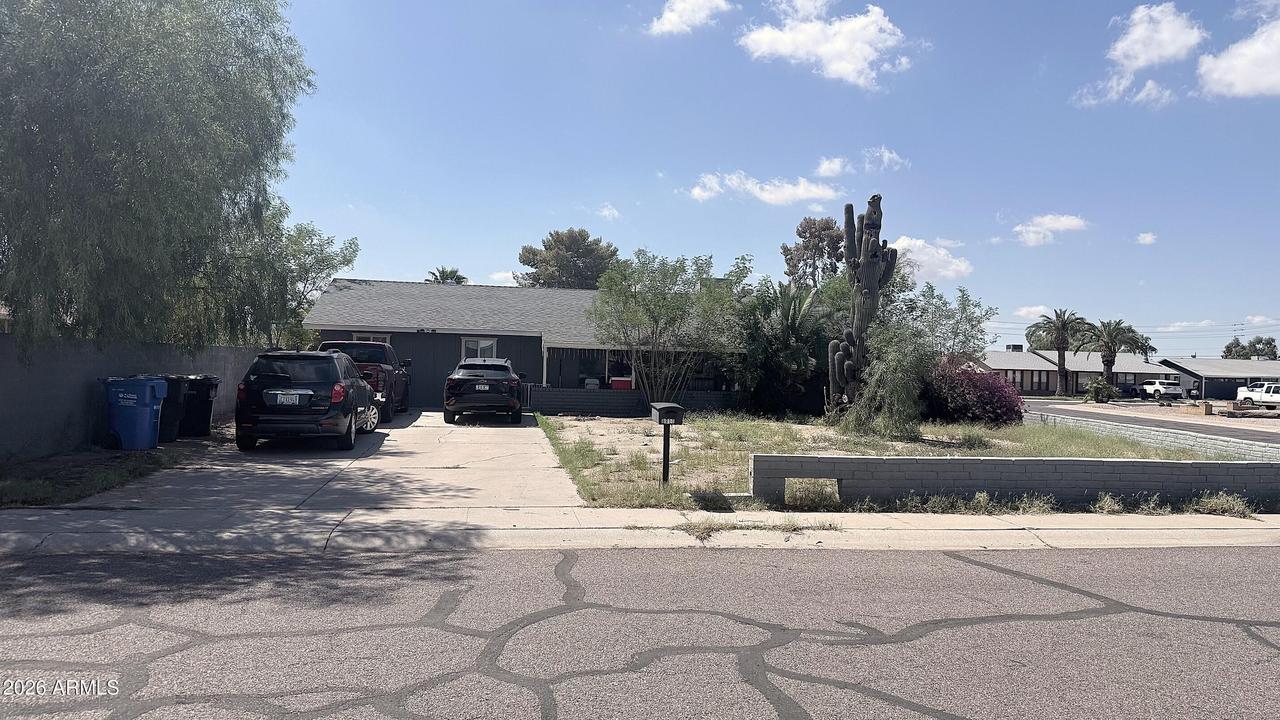8911 W Monterosa St., Phoenix, AZ 85037