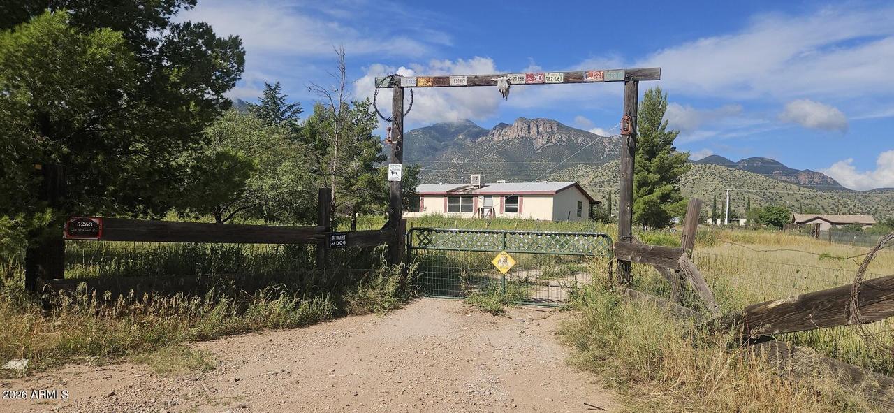 5263 E Case Y Comb Ln., Hereford, AZ 85615