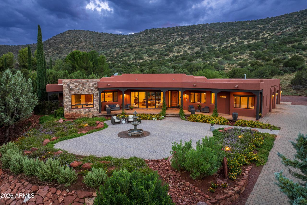 99 Los Coyotes Tr., Sedona, AZ 86351