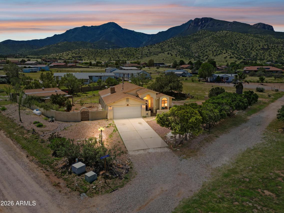 4860 E Franklin Pl., Hereford, AZ 85615