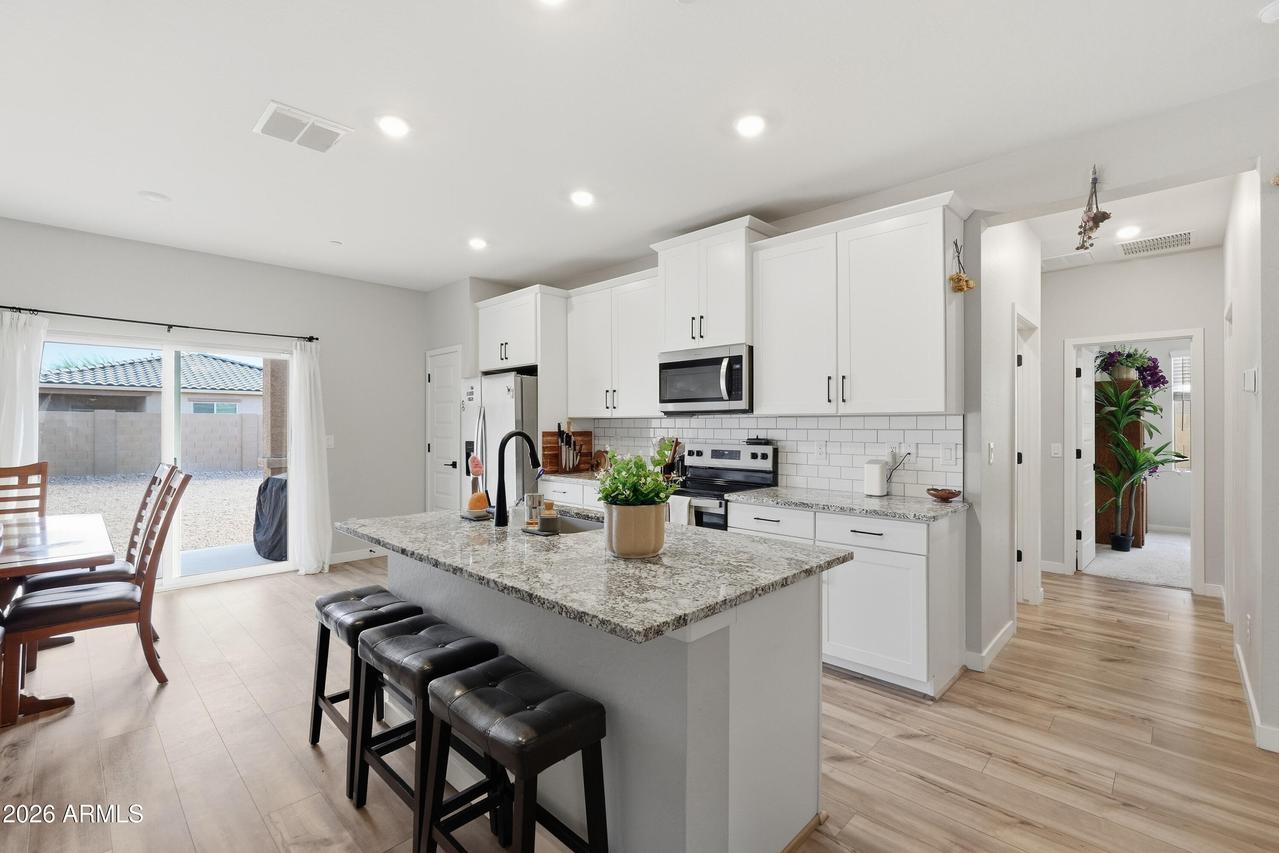 11525 W Deanne Dr., Youngtown, AZ 85363