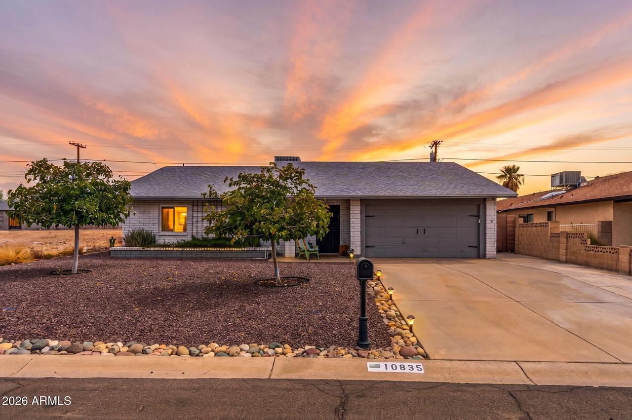 10835 N 114th Dr., Youngtown, AZ 85363
