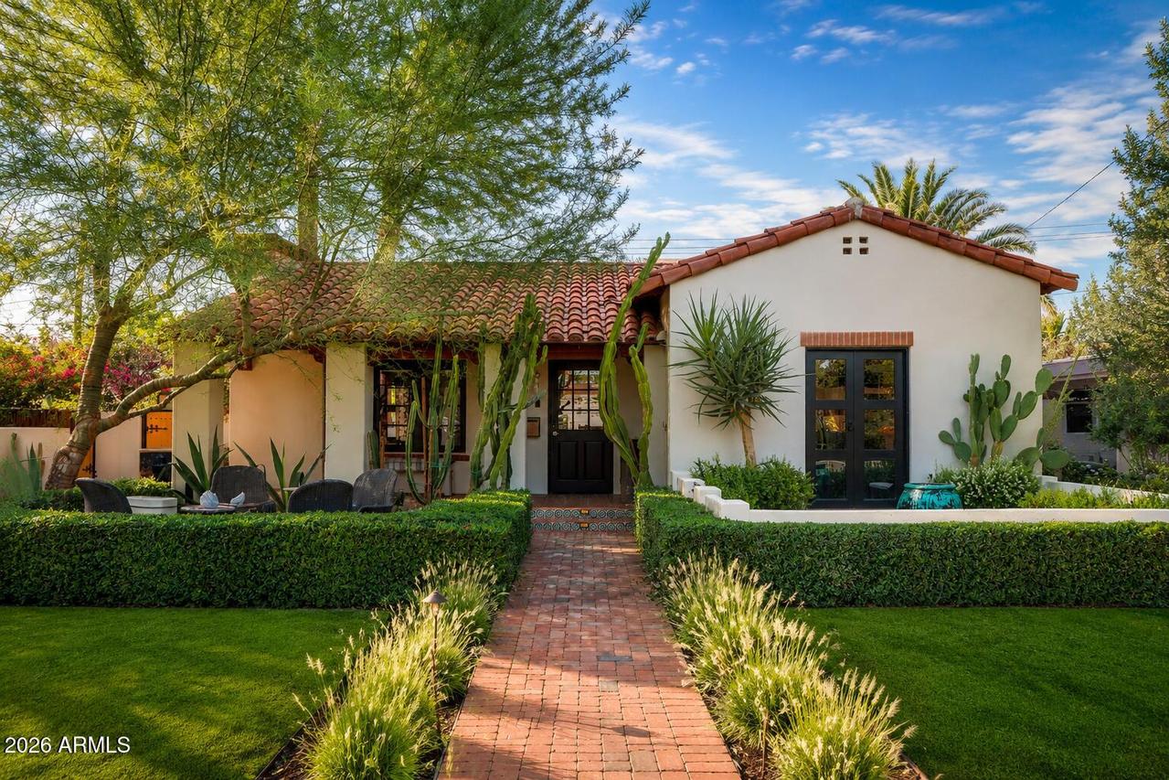 61 W Wilshire Dr., Phoenix, AZ 85003