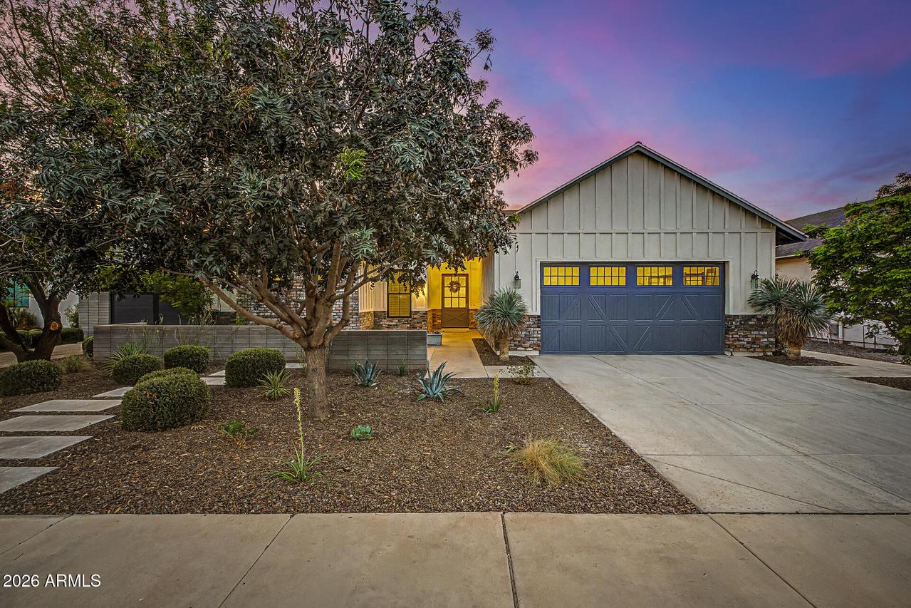 8718 N 9th Ave., Phoenix, AZ 85021