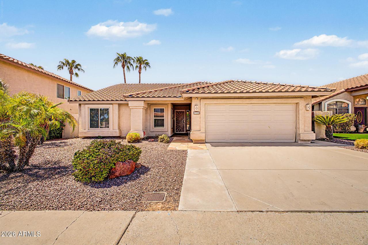19020 N 73rd Ln., Glendale, AZ 85308