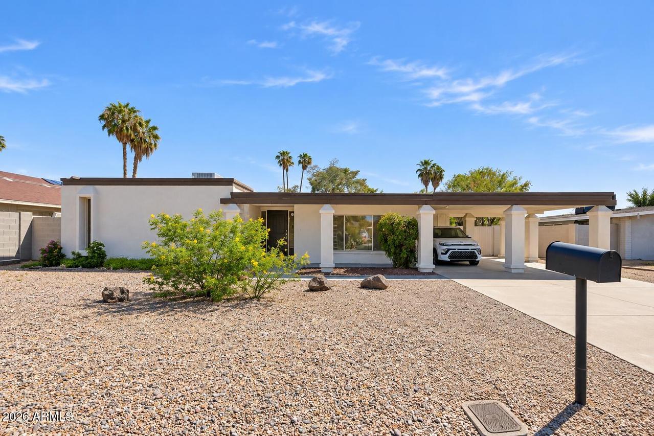 3801 W Mercer Ln., Phoenix, AZ 85029