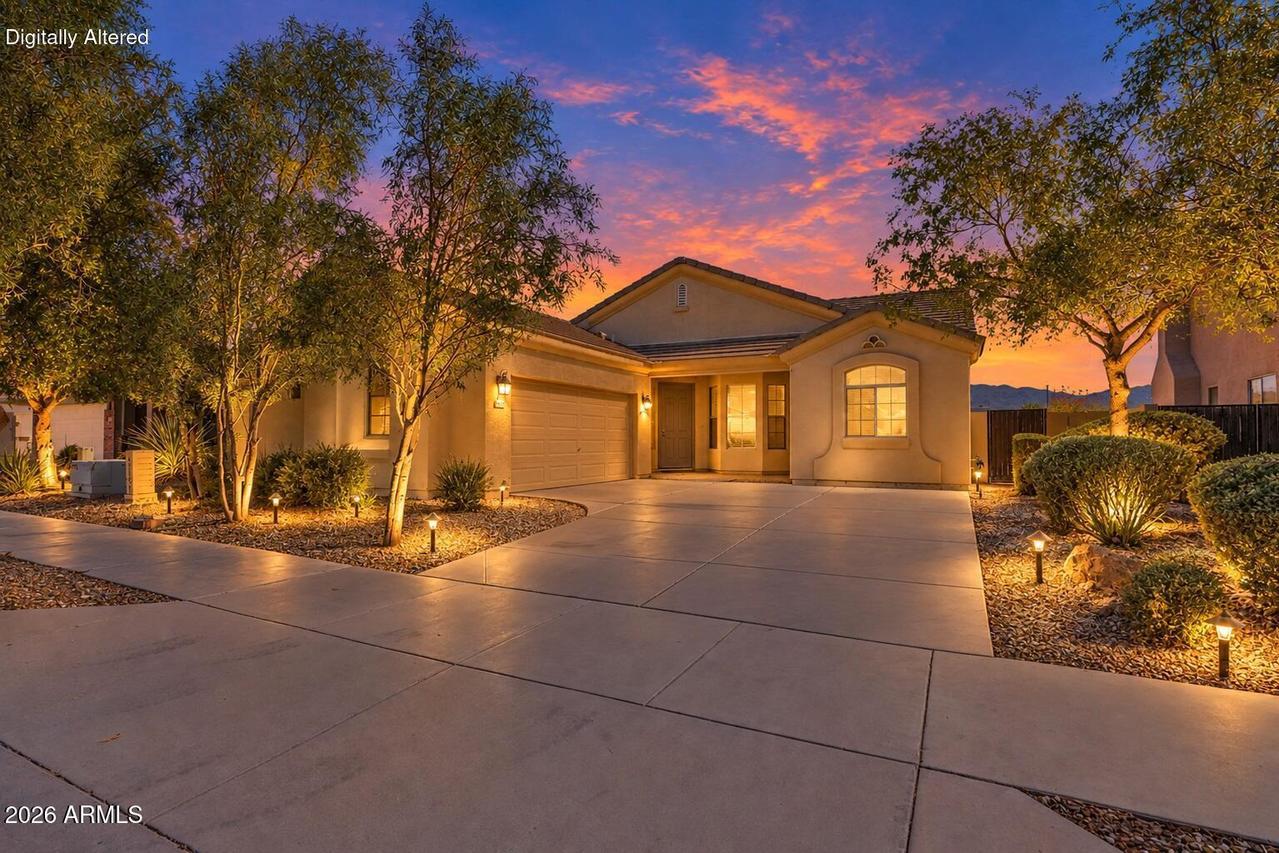 2329 W Carter Rd., Phoenix, AZ 85041
