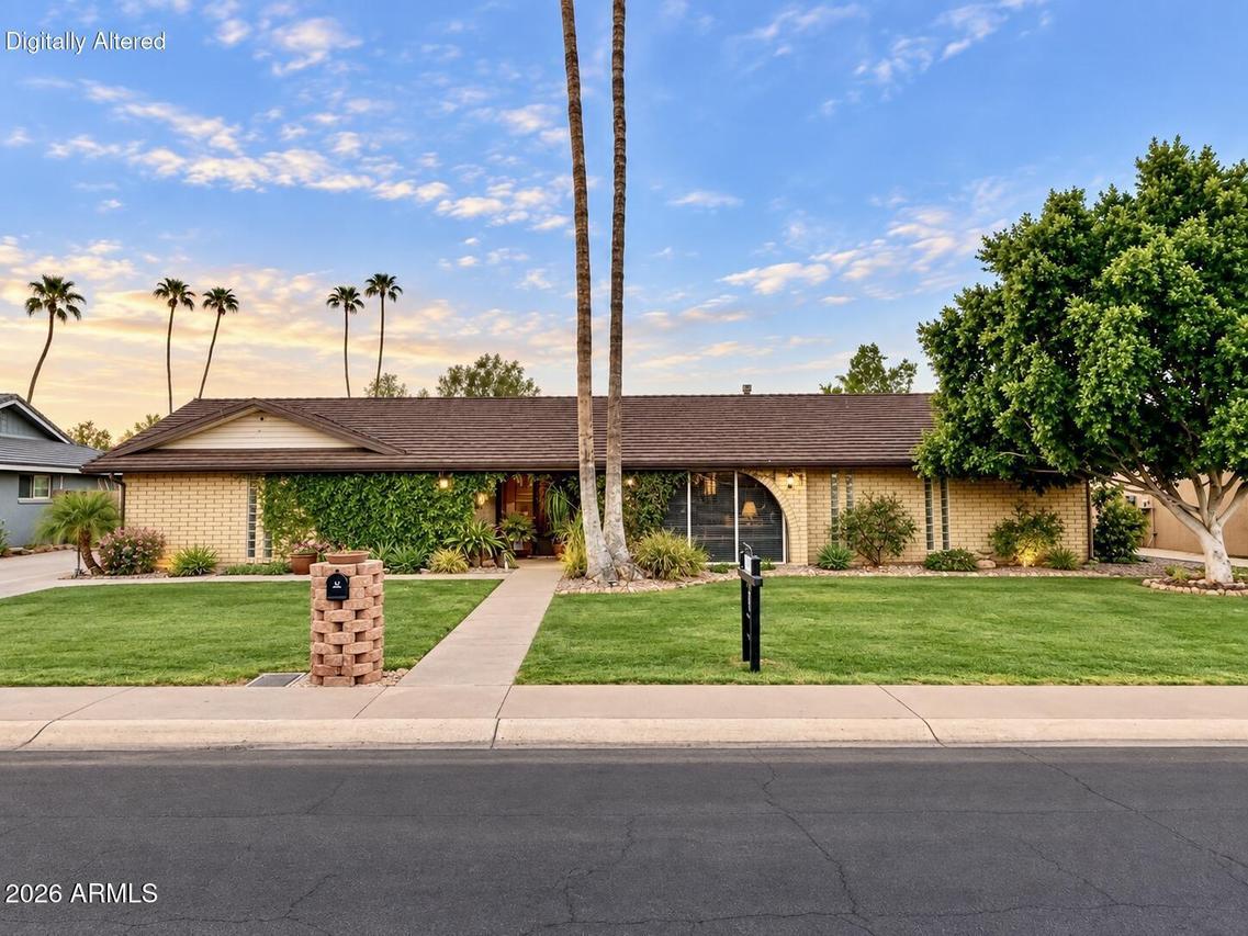 19 E Canterbury Ct., Phoenix, AZ 85022