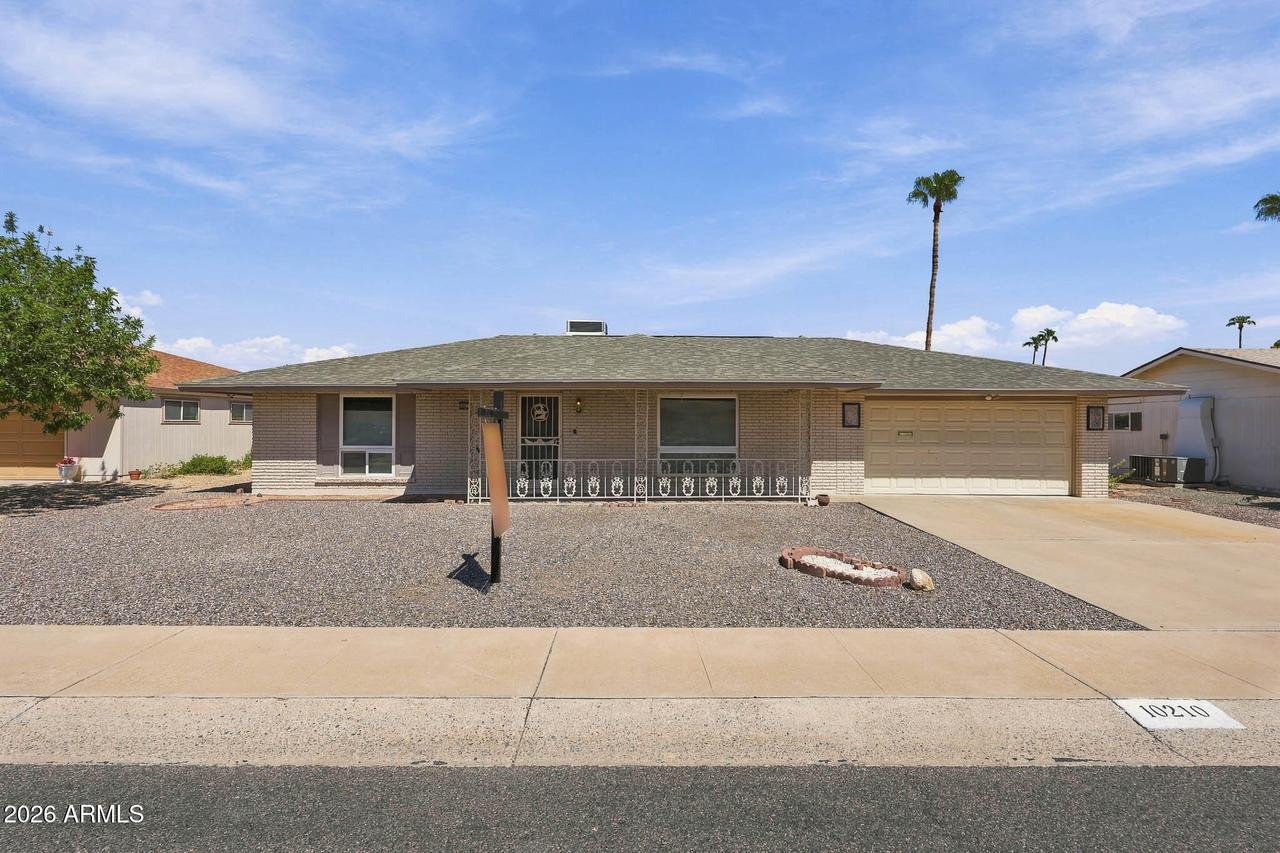 10210 W Twin Oaks Dr., Sun City, AZ 85351