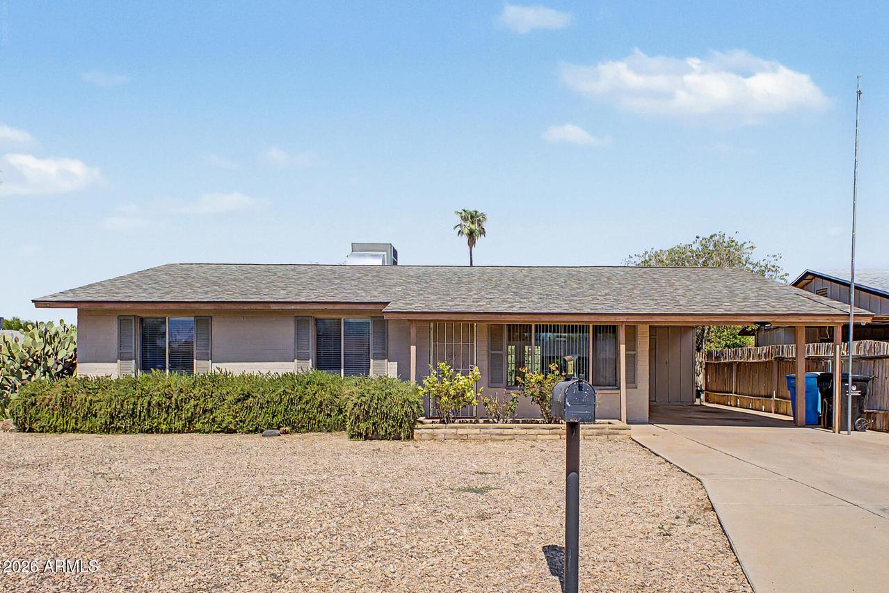 3724 E Acoma Dr., Phoenix, AZ 85032