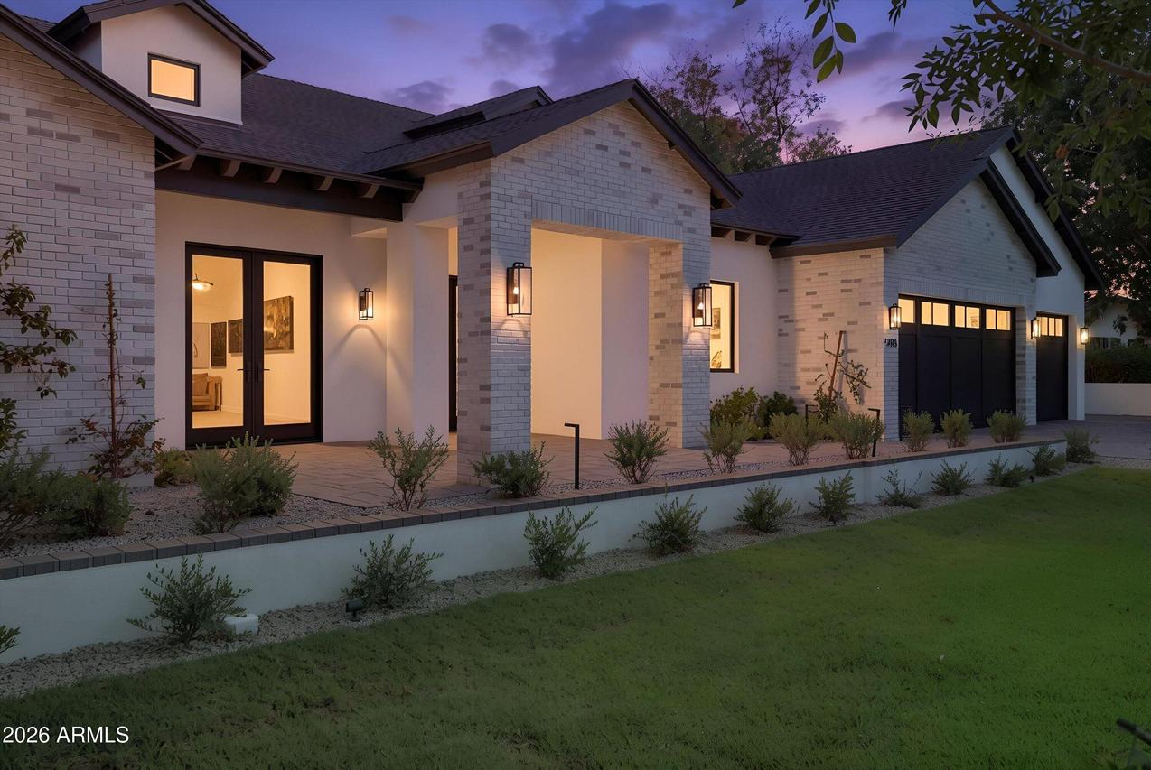 2818 E Elm St., Phoenix, AZ 85016
