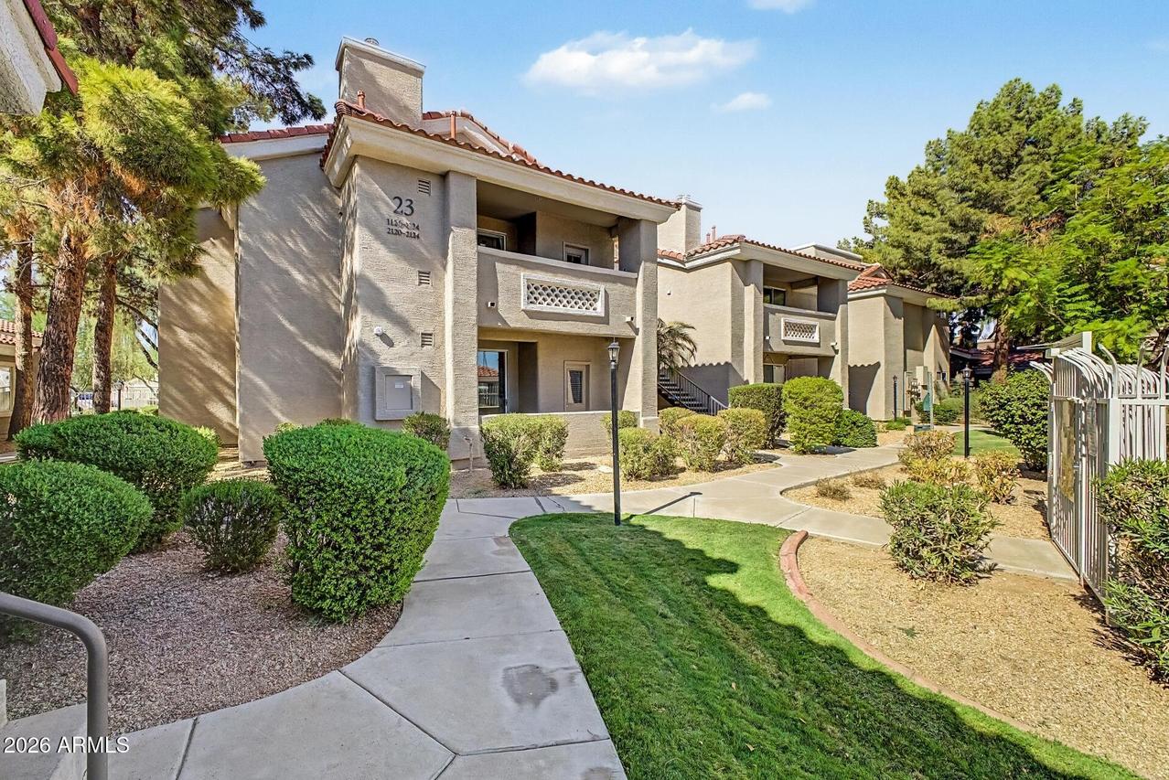 2929 W Yorkshire Dr. #1120, Phoenix, AZ 85027