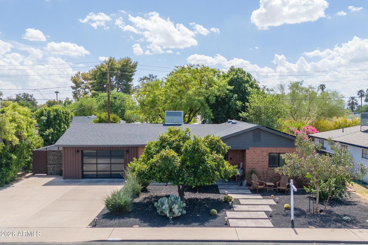 1837 E Minnezona Ave., Phoenix, AZ 85016