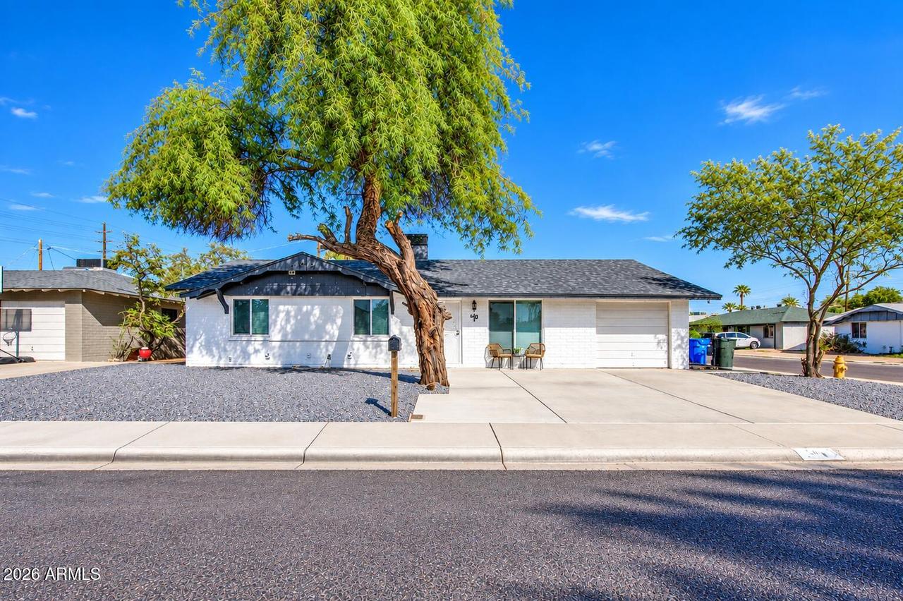 9043 N 16th Dr., Phoenix, AZ 85021