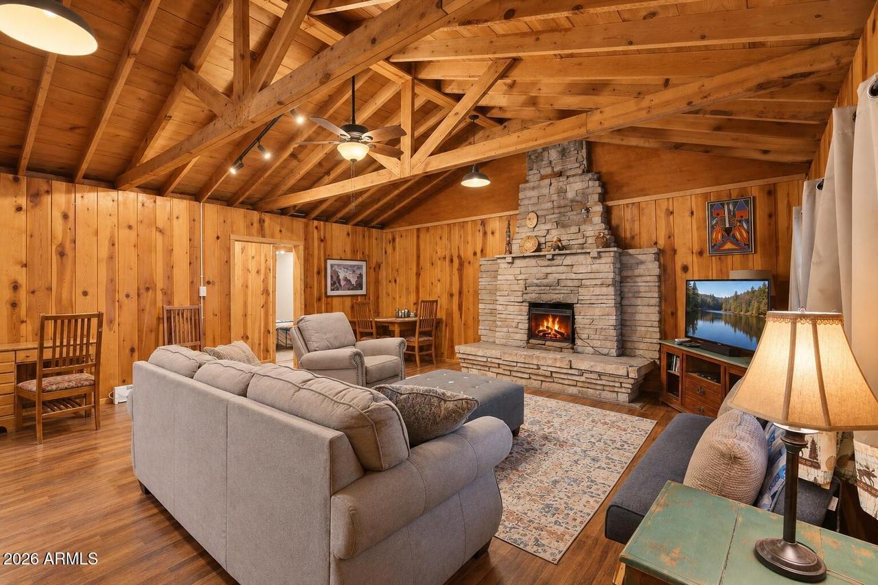 484 Lilly Dr., Lakeside, AZ 85929