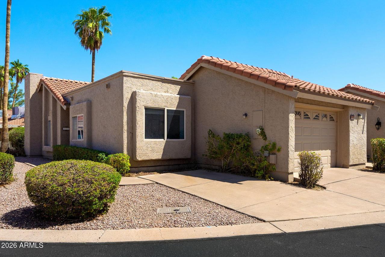 660 Leisure World, Mesa, AZ 85206