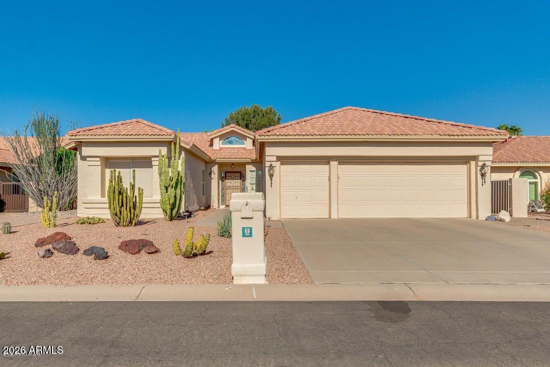 26017 S Hollygreen Dr., Sun Lakes, AZ 85248