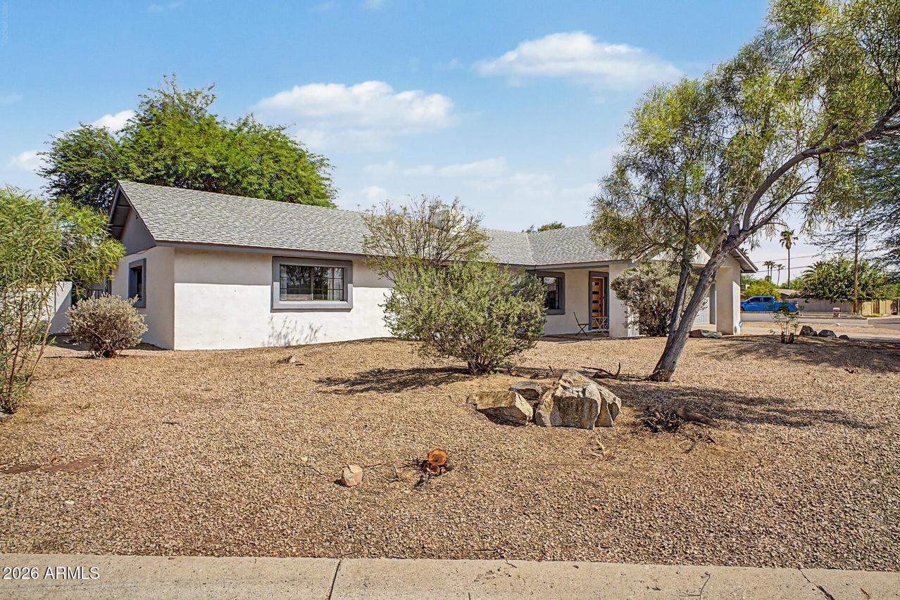 18221 N 42nd St., Phoenix, AZ 85032
