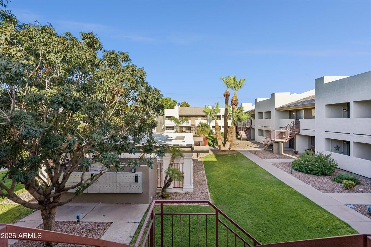 3301 E Earll Dr. #223, Phoenix, AZ 85018