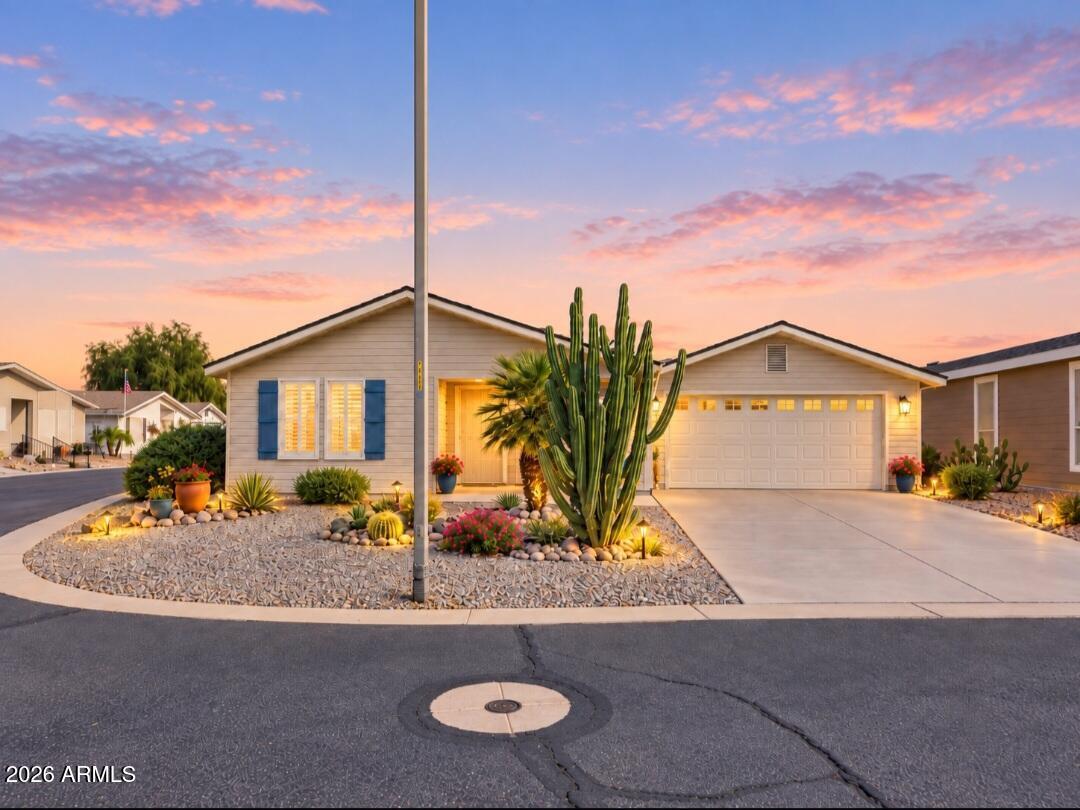 3301 S Goldfield Rd. #2122, Apache Junction, AZ 85119